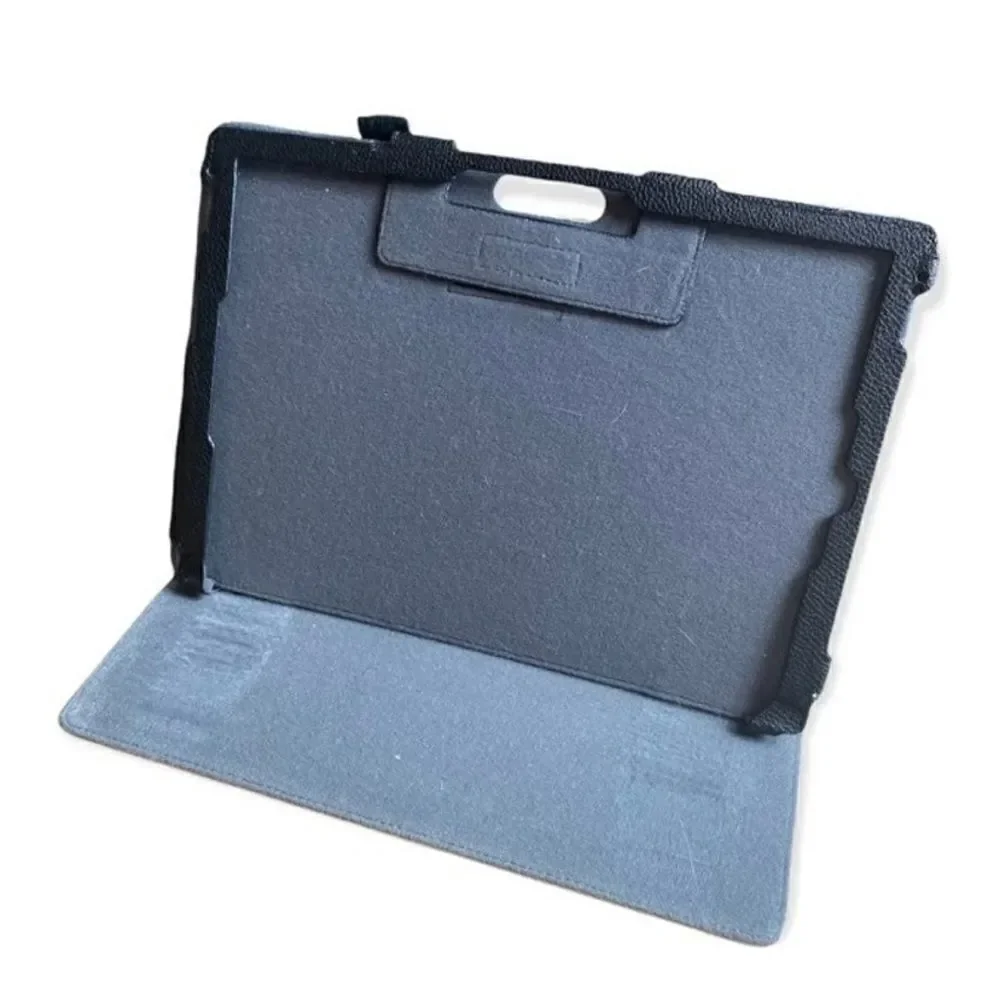 Ipad ProCase black and white